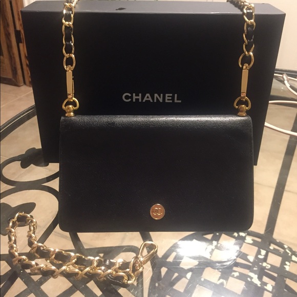 CHANEL Handbags - Chanel Wallet on Chain